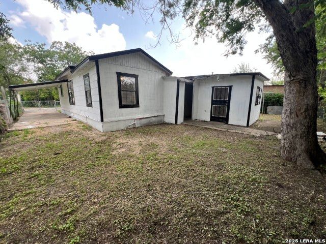 2812 Vera Cruz, San Antonio, TX 78207