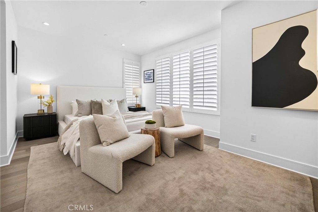 Image 20 of property listing at 1400 Fuller Avenue N 7, Los Angeles, CA 90046