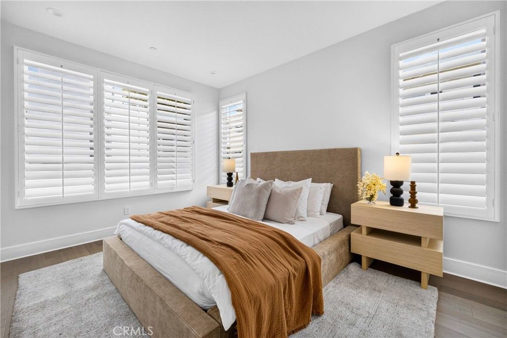 Image 24 of property listing at 1400 Fuller Avenue N 7, Los Angeles, CA 90046
