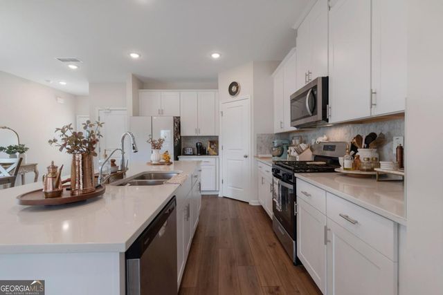 2486 Rocky City Ln, Snellville, GA 30078