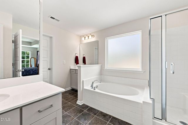 8109 Fieldcrest Lane, Fuquay Varina, NC 27526