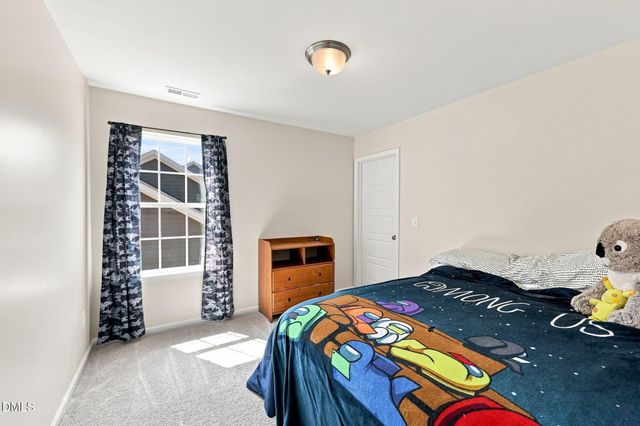 8109 Fieldcrest Lane, Fuquay Varina, NC 27526