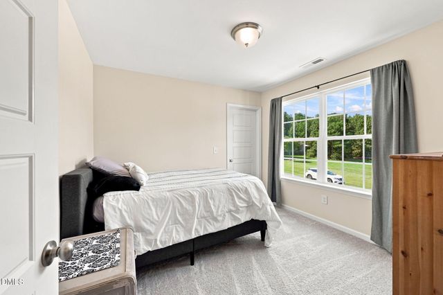 8109 Fieldcrest Lane, Fuquay Varina, NC 27526