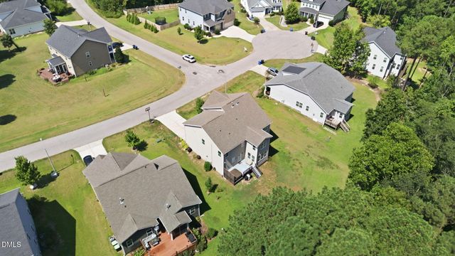 8109 Fieldcrest Lane, Fuquay Varina, NC 27526