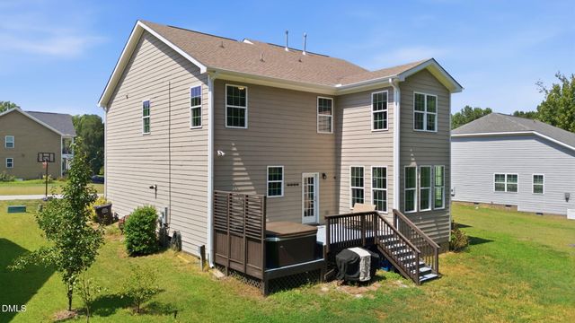 8109 Fieldcrest Lane, Fuquay Varina, NC 27526