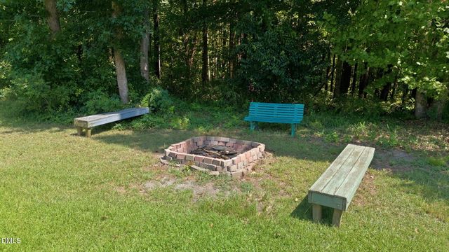 8109 Fieldcrest Lane, Fuquay Varina, NC 27526