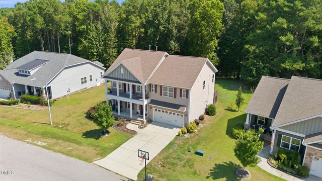 8109 Fieldcrest Lane, Fuquay Varina, NC 27526