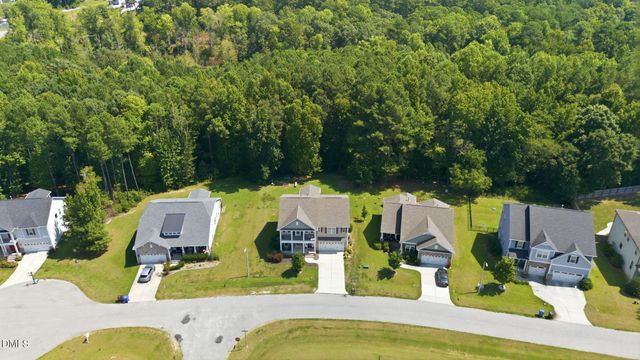 8109 Fieldcrest Lane, Fuquay Varina, NC 27526