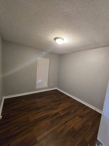 4857 SHAYNE LN, Memphis, TN 38109