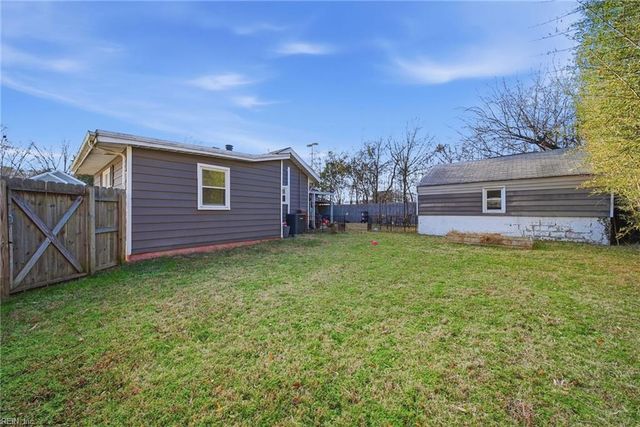 2802 Canton AVE, Chesapeake, VA 23325