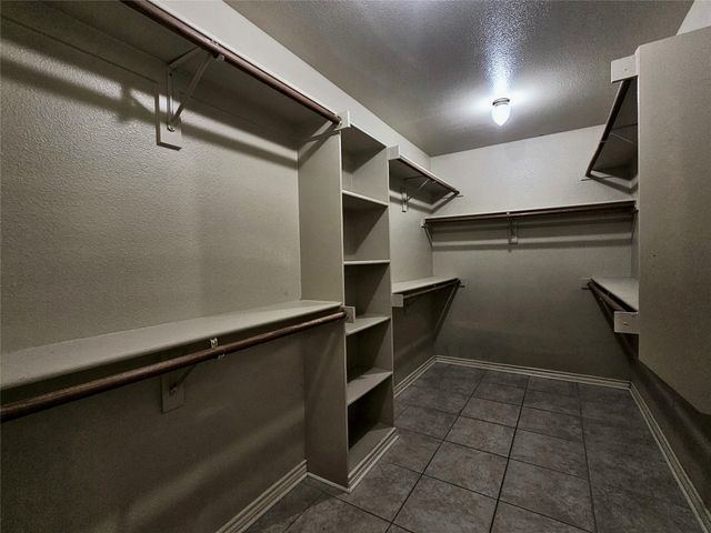 1210 Autumn Drive, Mansfield, TX 76063