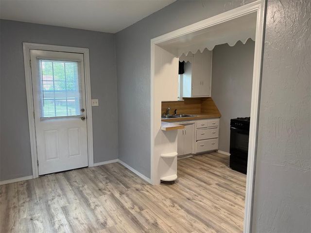 123 Grandview Road, Midwest City, OK 73130
