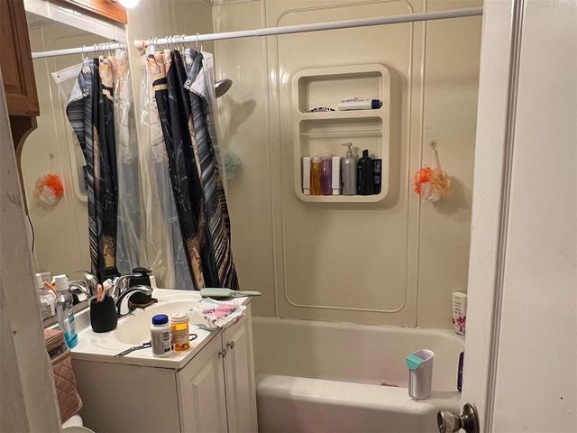 123 Grandview Road, Midwest City, OK 73130