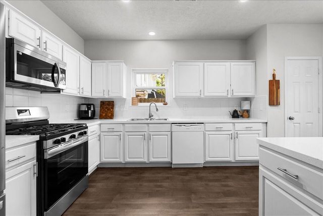514 Welford Lane, Highlands, TX 77562