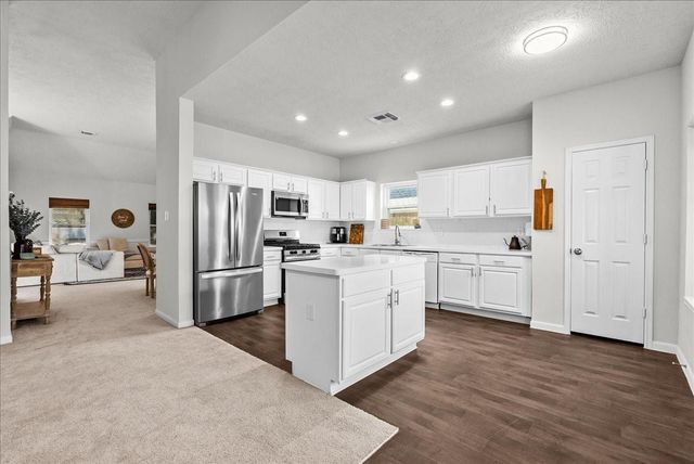 514 Welford Lane, Highlands, TX 77562