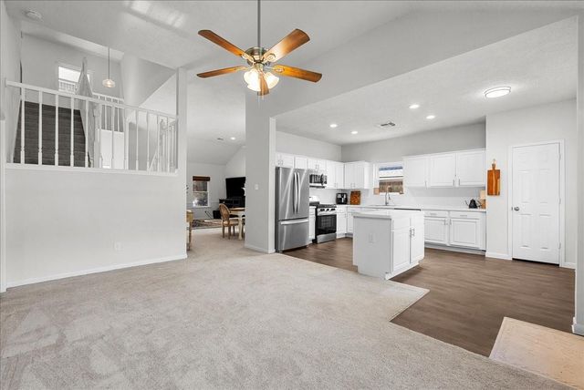 514 Welford Lane, Highlands, TX 77562