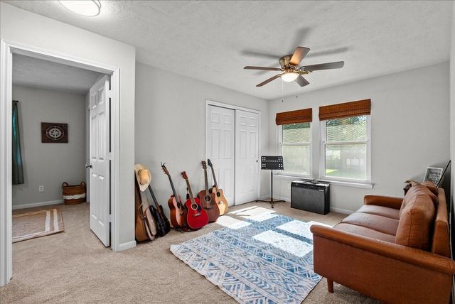 514 Welford Lane, Highlands, TX 77562