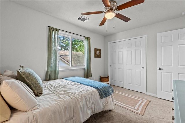 514 Welford Lane, Highlands, TX 77562