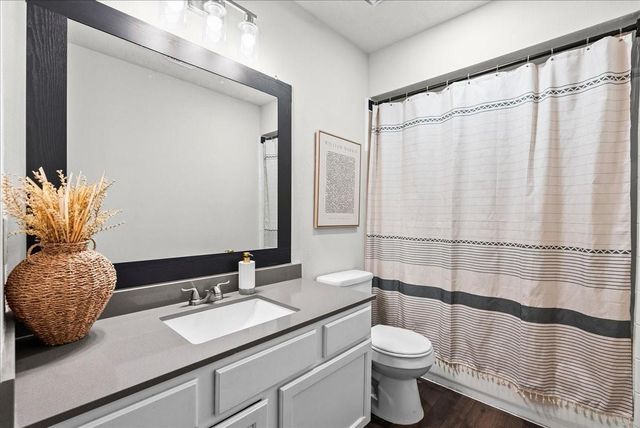514 Welford Lane, Highlands, TX 77562