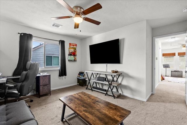 514 Welford Lane, Highlands, TX 77562