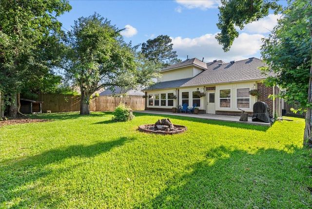 514 Welford Lane, Highlands, TX 77562