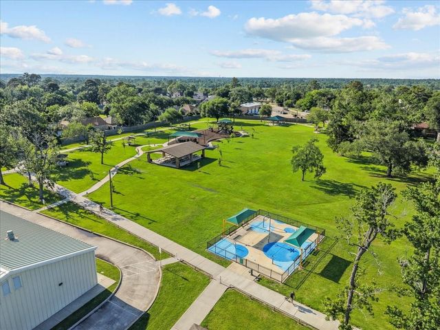 514 Welford Lane, Highlands, TX 77562