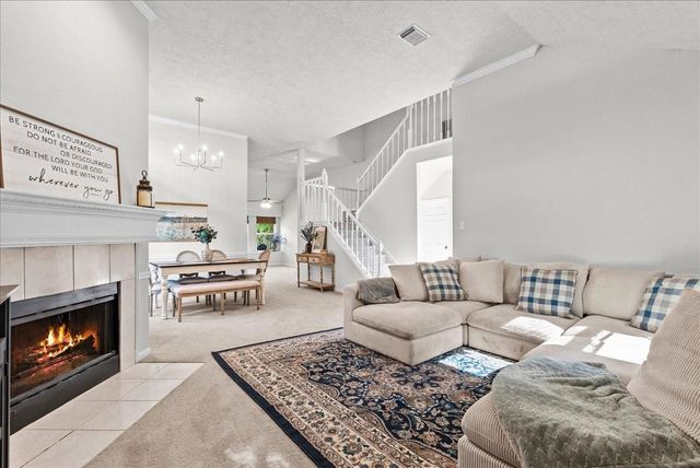 514 Welford Lane, Highlands, TX 77562
