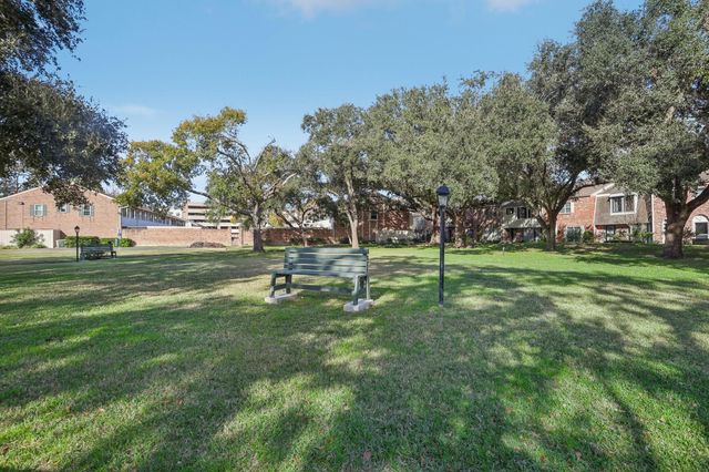 6355 Del Monte Drive 64, Houston, TX 77057