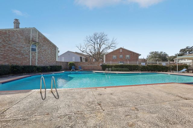 6355 Del Monte Drive 64, Houston, TX 77057