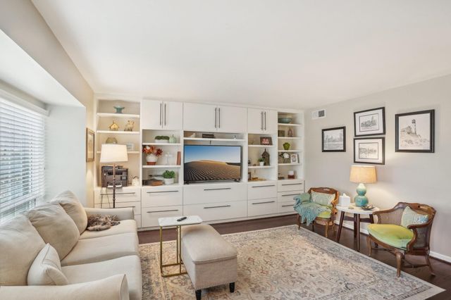 6355 Del Monte Drive 64, Houston, TX 77057