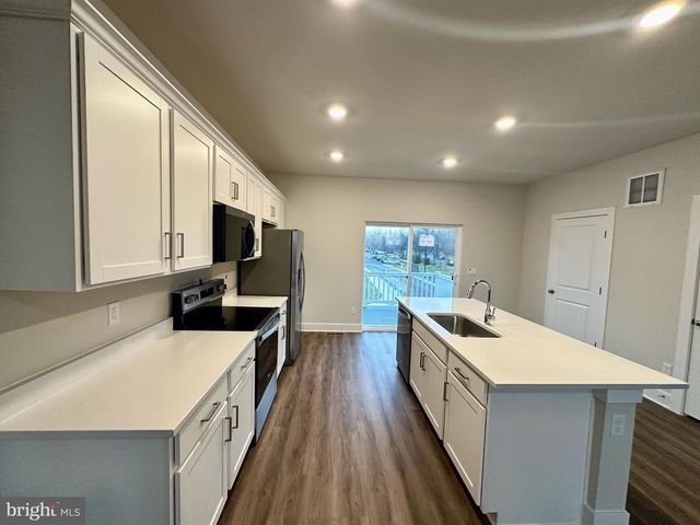 1801 HARVEST DR, Winchester, VA 22601