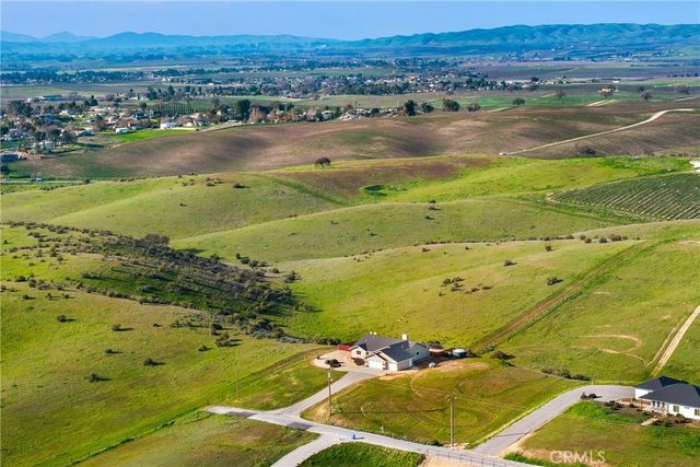 5995 Black Tail Place, Paso Robles, CA 93446