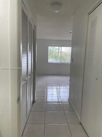 5612 Rock Island Rd 167, Tamarac, FL 33319