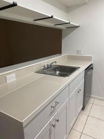 5612 Rock Island Rd 167, Tamarac, FL 33319