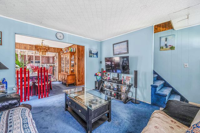 223 N Fulton Avenue, Lindenhurst, NY 11757