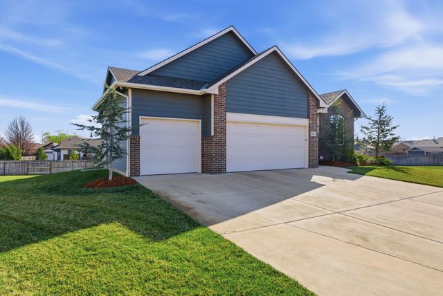 1624 N Bellick Ct, Wichita, KS 67235