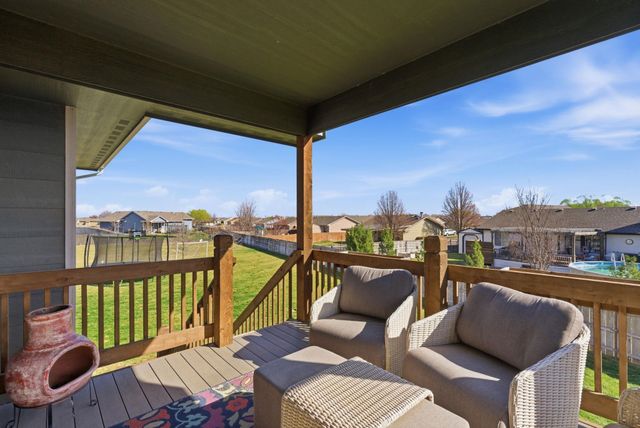 1624 N Bellick Ct, Wichita, KS 67235