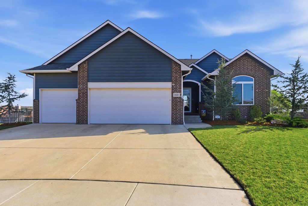 1624 N Bellick Ct, Wichita, KS 67235