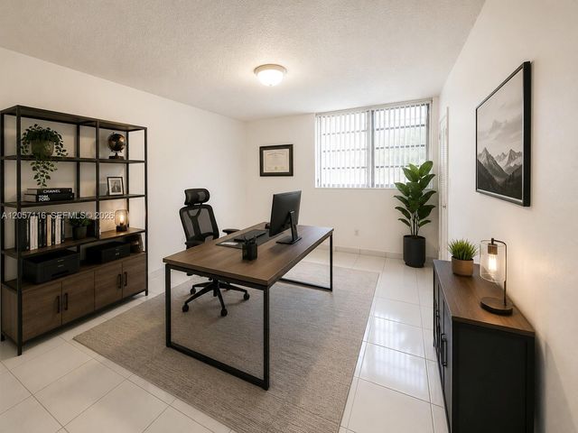 9135 Fontainebleau Boulevard 7, Miami, FL 33172