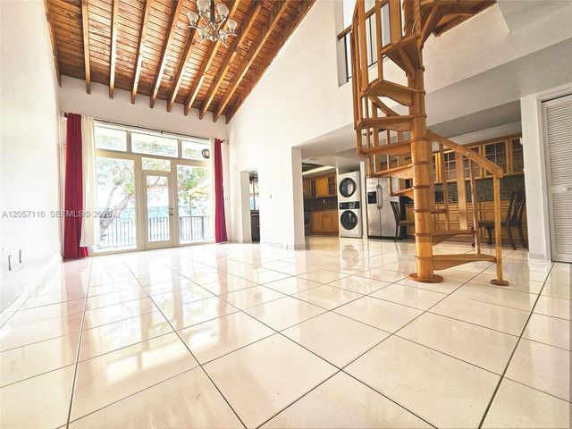 9135 Fontainebleau Boulevard 7, Miami, FL 33172