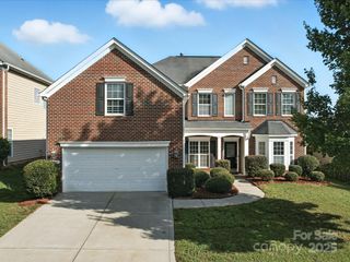 10205 Falling Leaf Drive NW, Concord, NC 28027