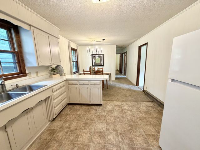 750 Cherokee Dr, New Johnsonville, TN 37134