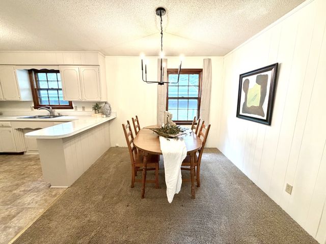 750 Cherokee Dr, New Johnsonville, TN 37134