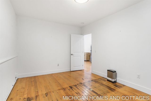 1395 Blue Star Highway, South Haven, MI 49090