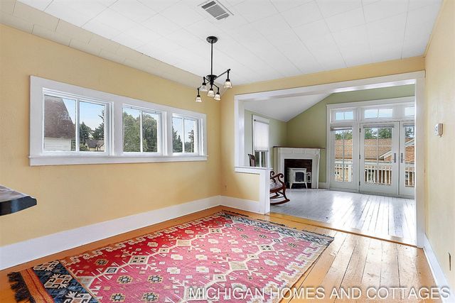 1395 Blue Star Highway, South Haven, MI 49090