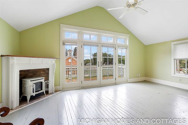 1395 Blue Star Highway, South Haven, MI 49090