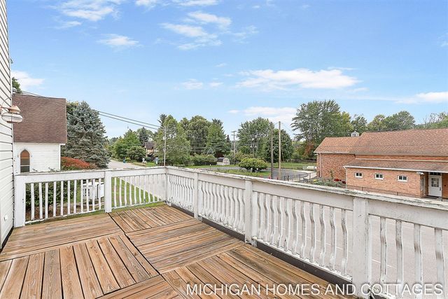 1395 Blue Star Highway, South Haven, MI 49090