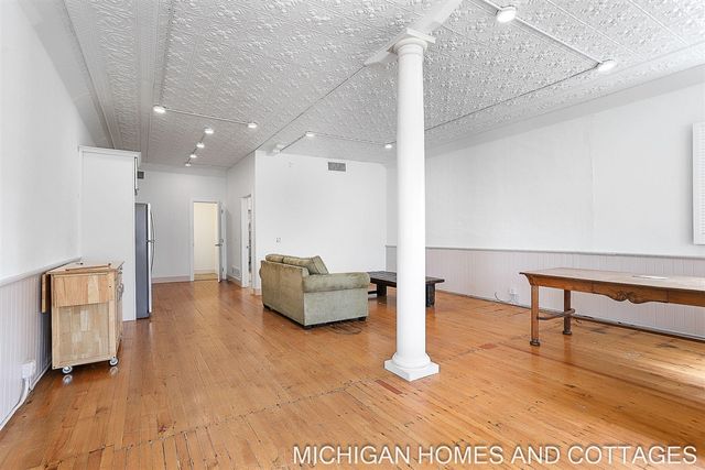 1395 Blue Star Highway, South Haven, MI 49090