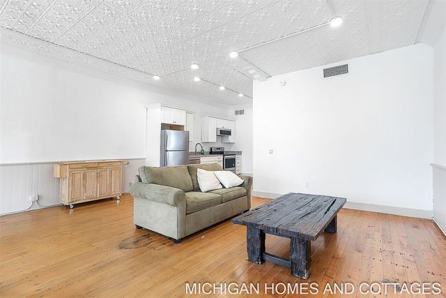 1395 Blue Star Highway, South Haven, MI 49090