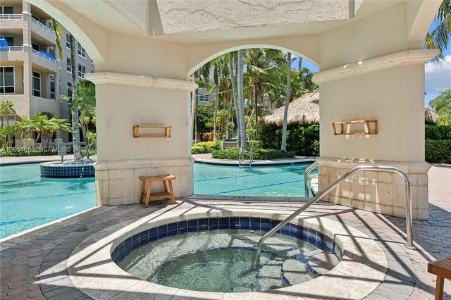 19501 W COUNTRY CLUB DR 2506, Aventura, FL 33180